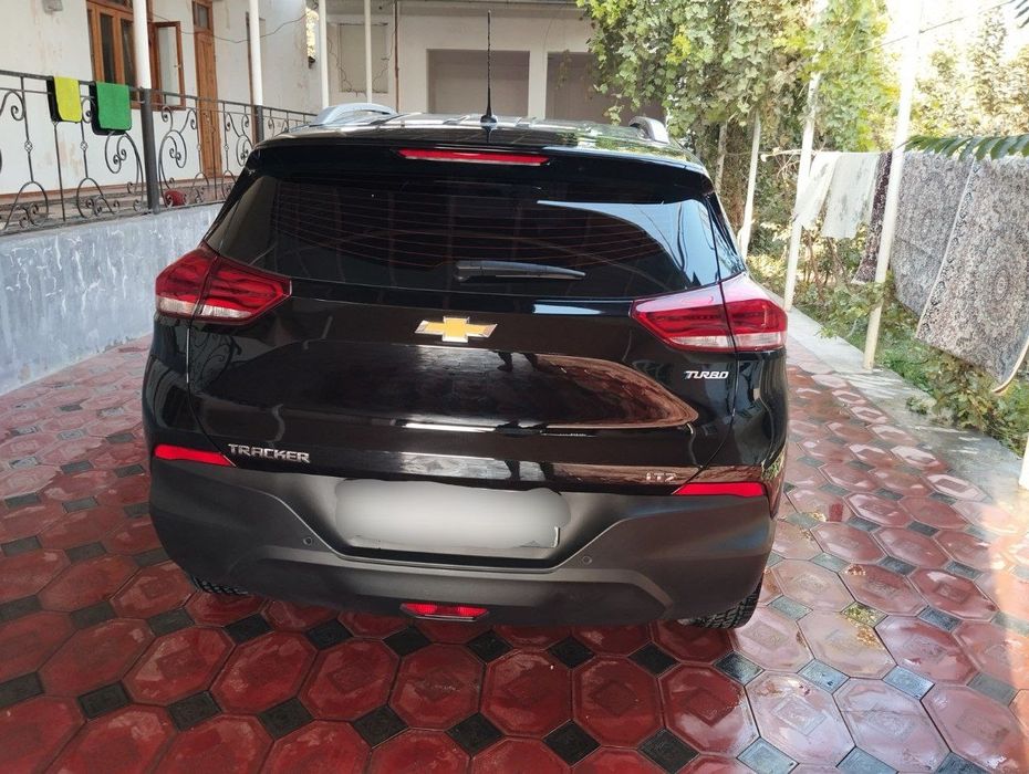 Tracker-2 2023года выпуска.