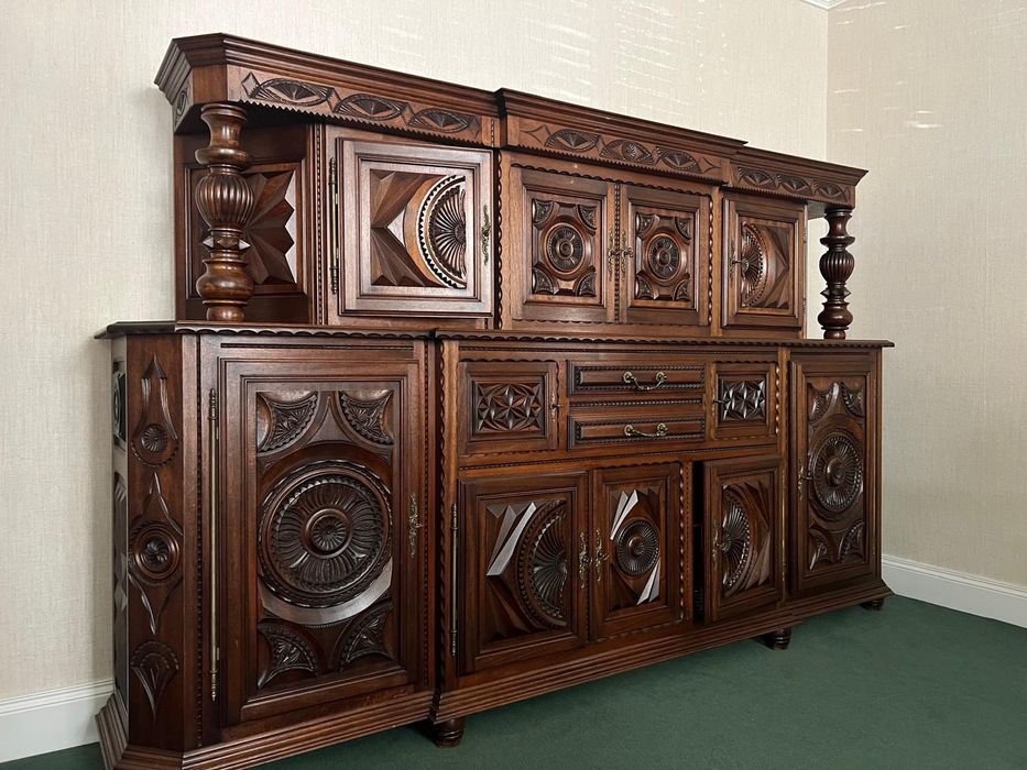 Bufet ,comoda din lemn masiv de mahon