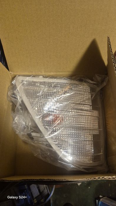 Десен Мигач за мерцедес спринтер десен