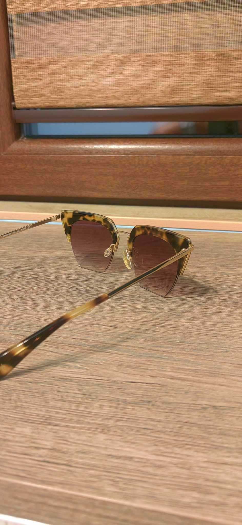 Слънчеви очила Tom Ford - Иконичен стил, перфектно състояние!