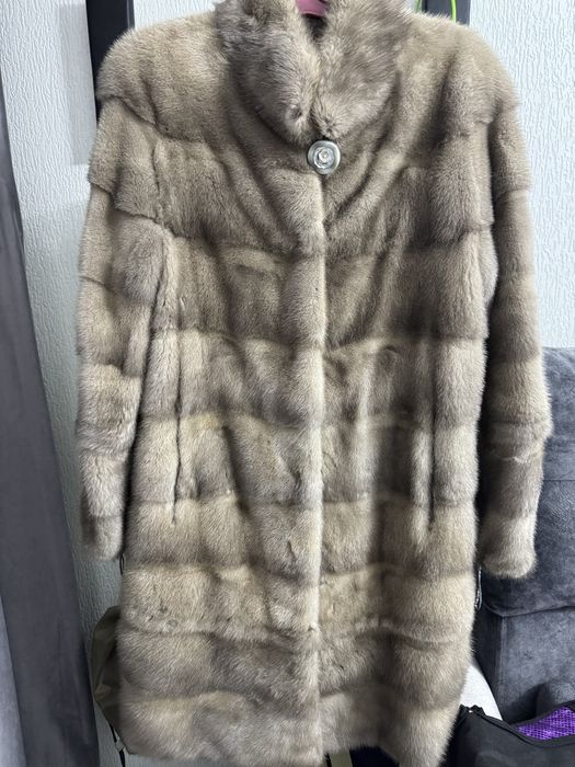 Шуба норковая б/у в отоичном состоянии