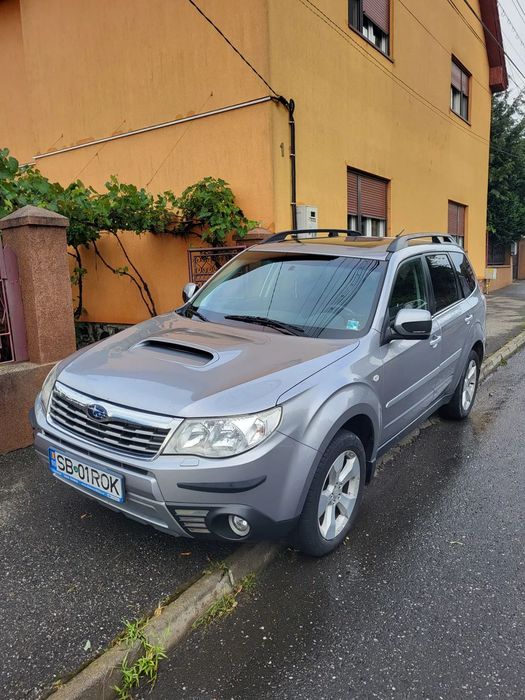 Subaru Forester Primul proprietar, carte service la zi, stare buna, roti iarna complet