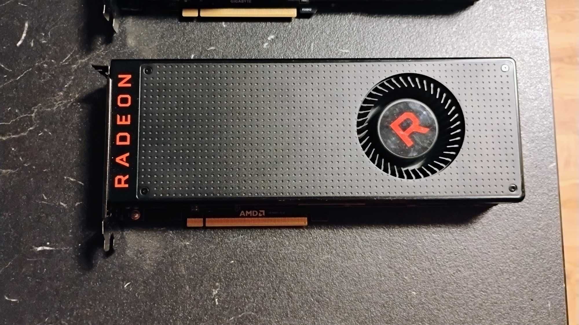 Placa video  GeForce GTX 1070 8G, Radeon RX VEGA 56 8G