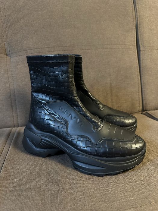 Обувки на Navvi от естествена кожа