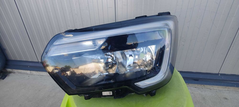 far stanga renault master 4