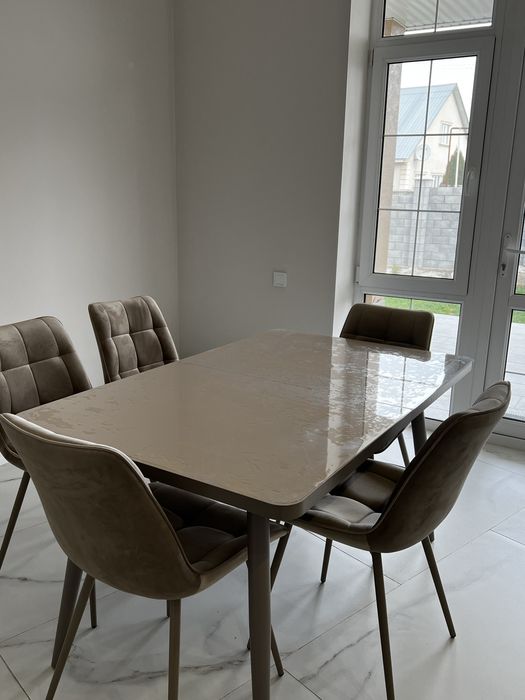 Стол со стульями Rooms