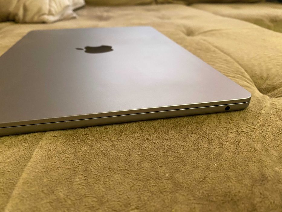 Apple Macbook Air M2