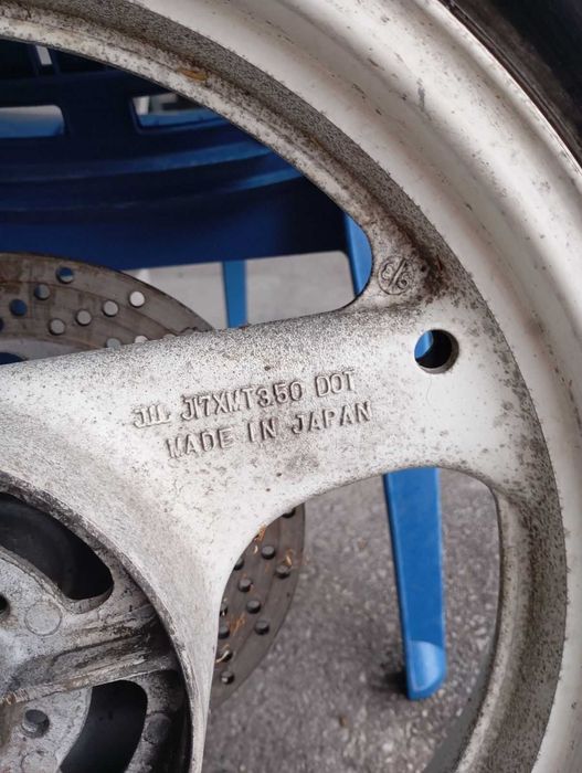 Джанти два броя за мотоциклет SUZUKI