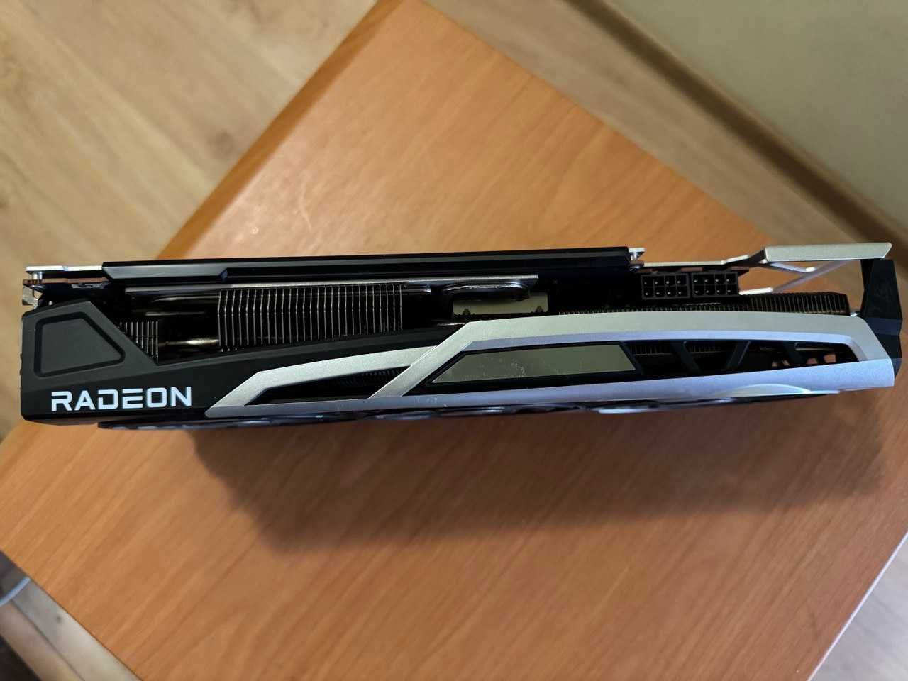 RX 6800 XT SAPHIRE Nitro + SE