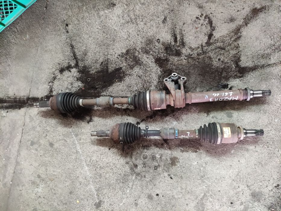 Полуоски за Мазда 3 1.6i
