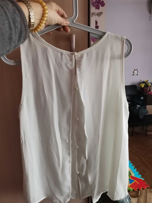 Ефектен потник-нов с етикет