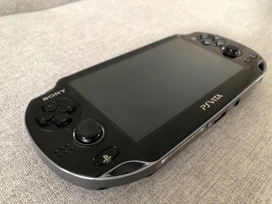 ‼️ PS VITA FAT + Чехол и Игры (Отправлю по РК) ‼️