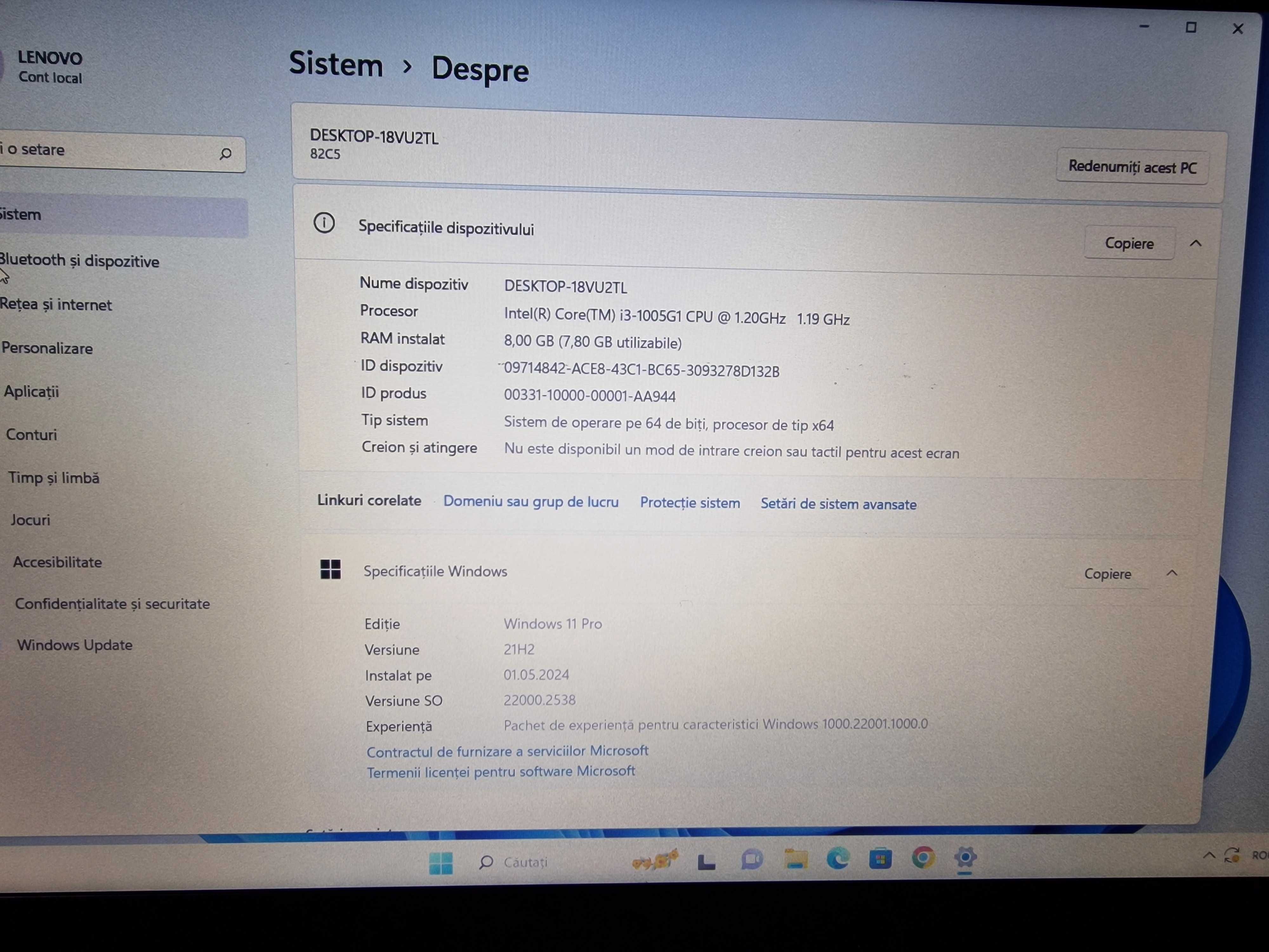 LENOVO , CPU I3 , gen 10 , 8 giga ram DDR 4 , SSD 256 Gb , incarcator.