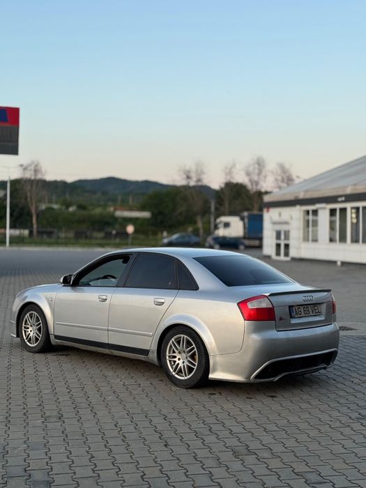 Audi A4B6 cu Body Kit B8