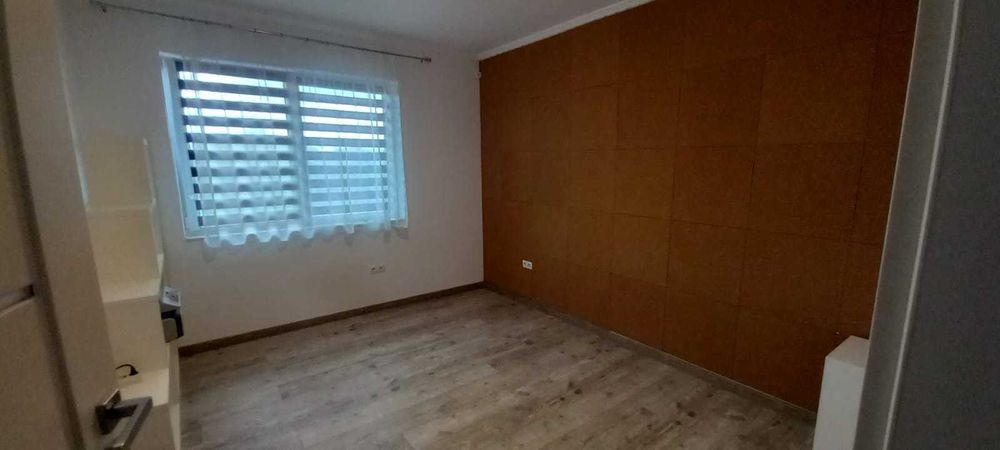 Inchiriez apartament 3 camere