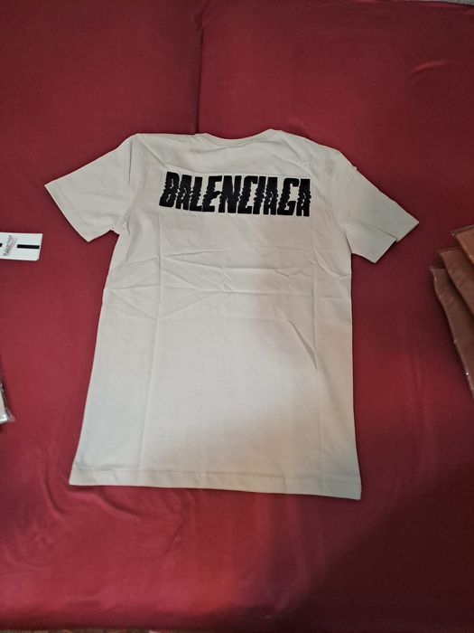 Tricou Barbati - model Balenciaga