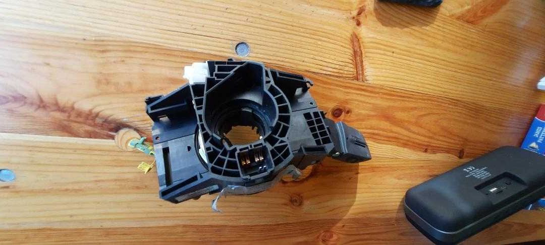 Spira airbag Vivaro Trafic  (2003 - 2012) cu 4 mufe