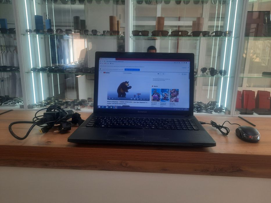 Hoутбук Lenovo core i5 hdd 500 gb Ozu 6 gb Зарядка мышка