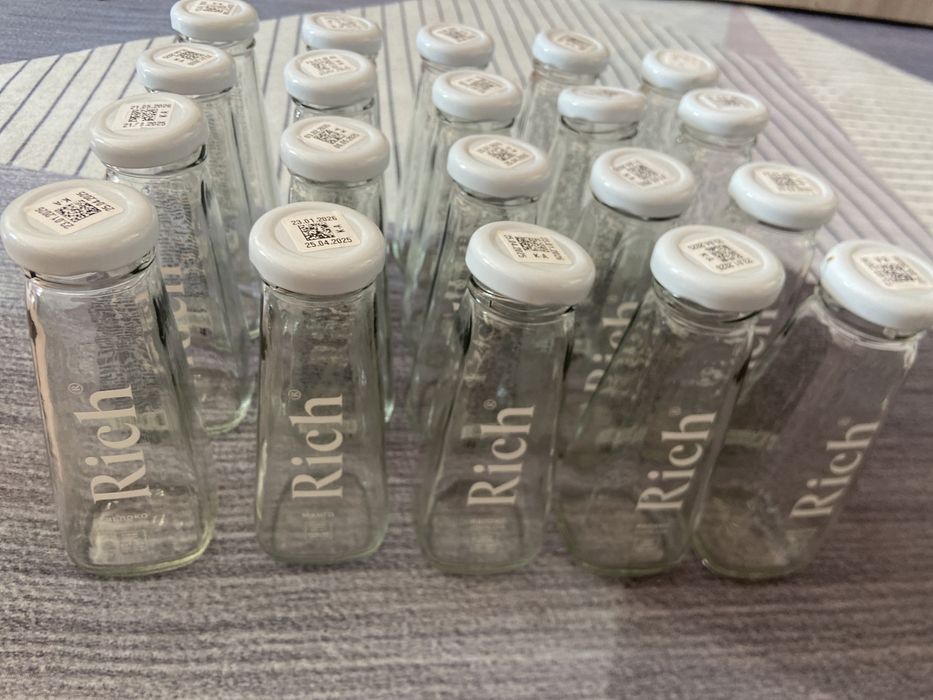 Стеклянные бутылки из под сока 0,2л