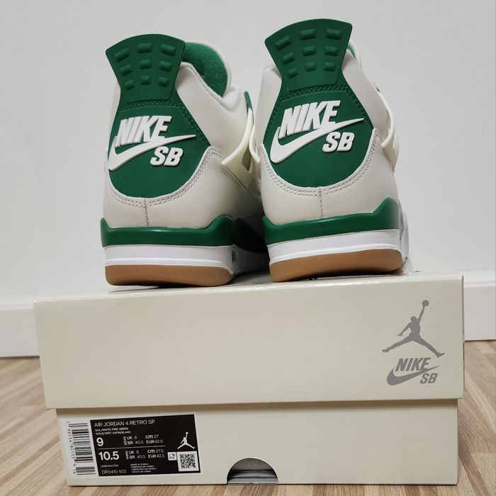 Jordan 4 Retro SB Pine Green DR5415-103 (EU42.5 | US9 | UK8)