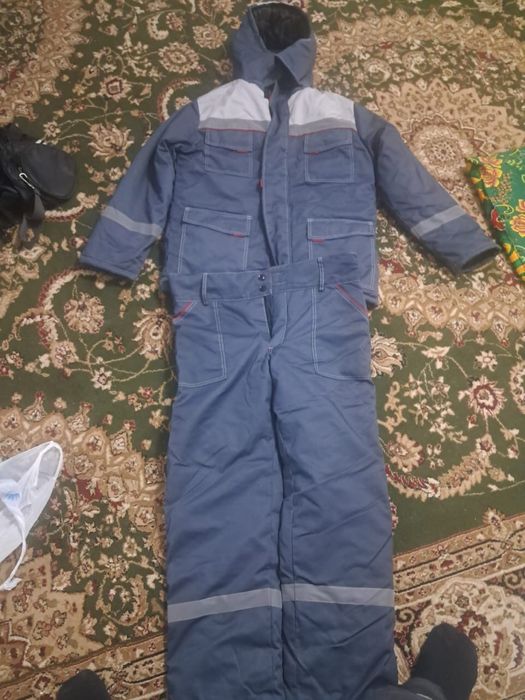 Продается спец одежда зимний