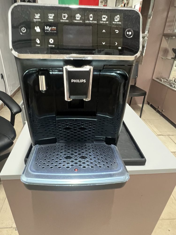 Кафе машина Phillips 4300