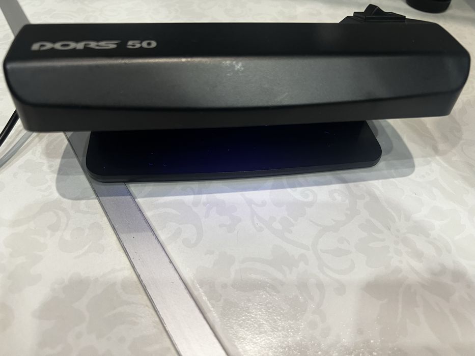 Детектор валют Dors 50 ультрафиолетовый