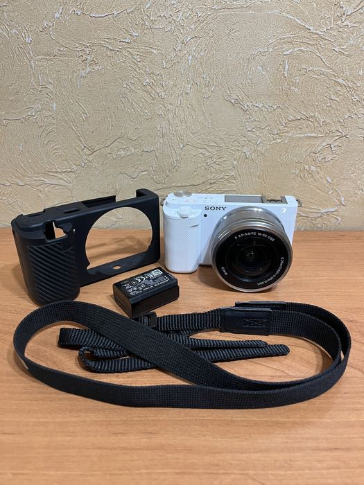 Sony ZV-E10 KIT 16-50mm белый