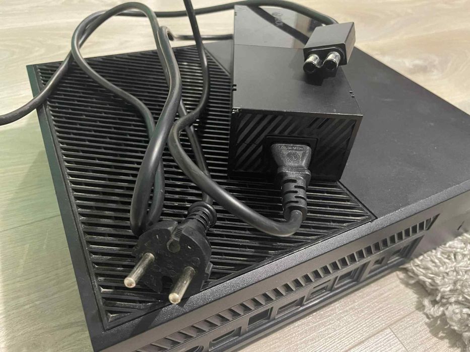 Xbox one 500GB perfect funcțional !!