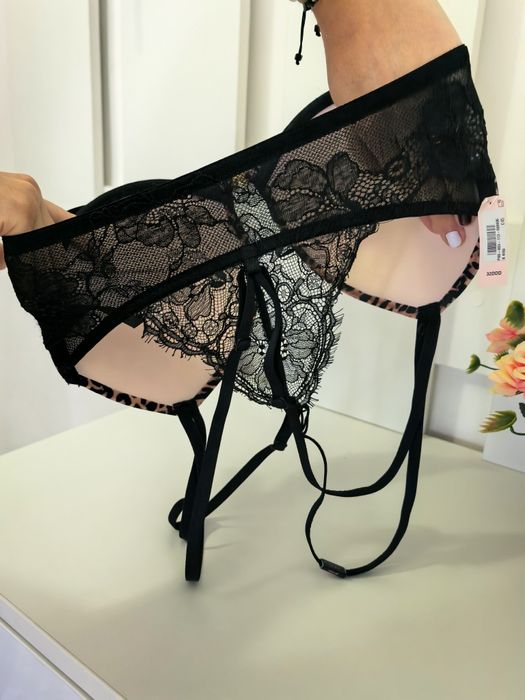 Sutien Victoria's Secret mărimea 70 D