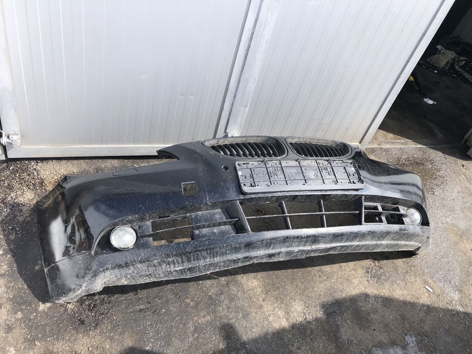 Предна броня бмв 5 е60/61 ( predna bronq bmw 5 e60/61 )