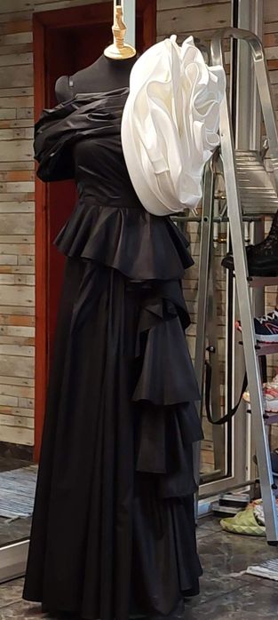 Уникална рокля за повод