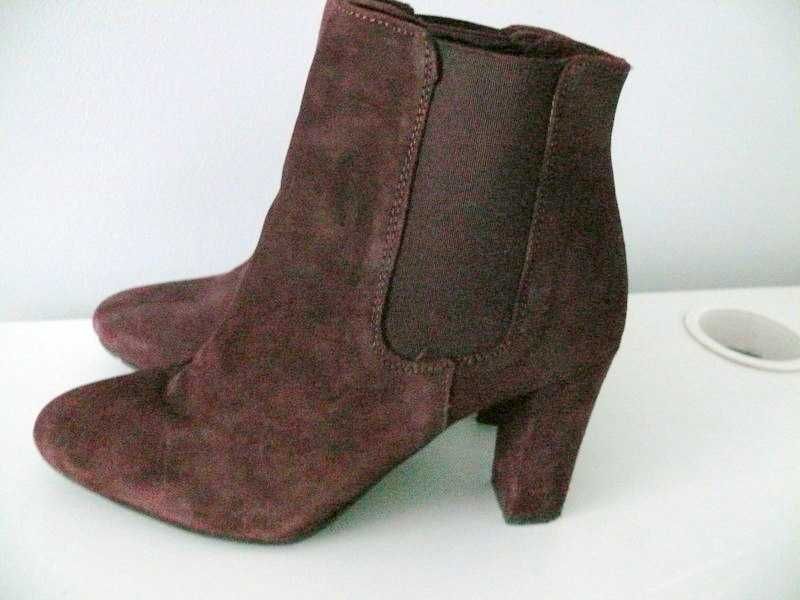 Botine din piele intoarsa, nr. 38