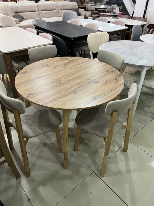 Стол стульялар. Жаксы багада .жеткизу тегин