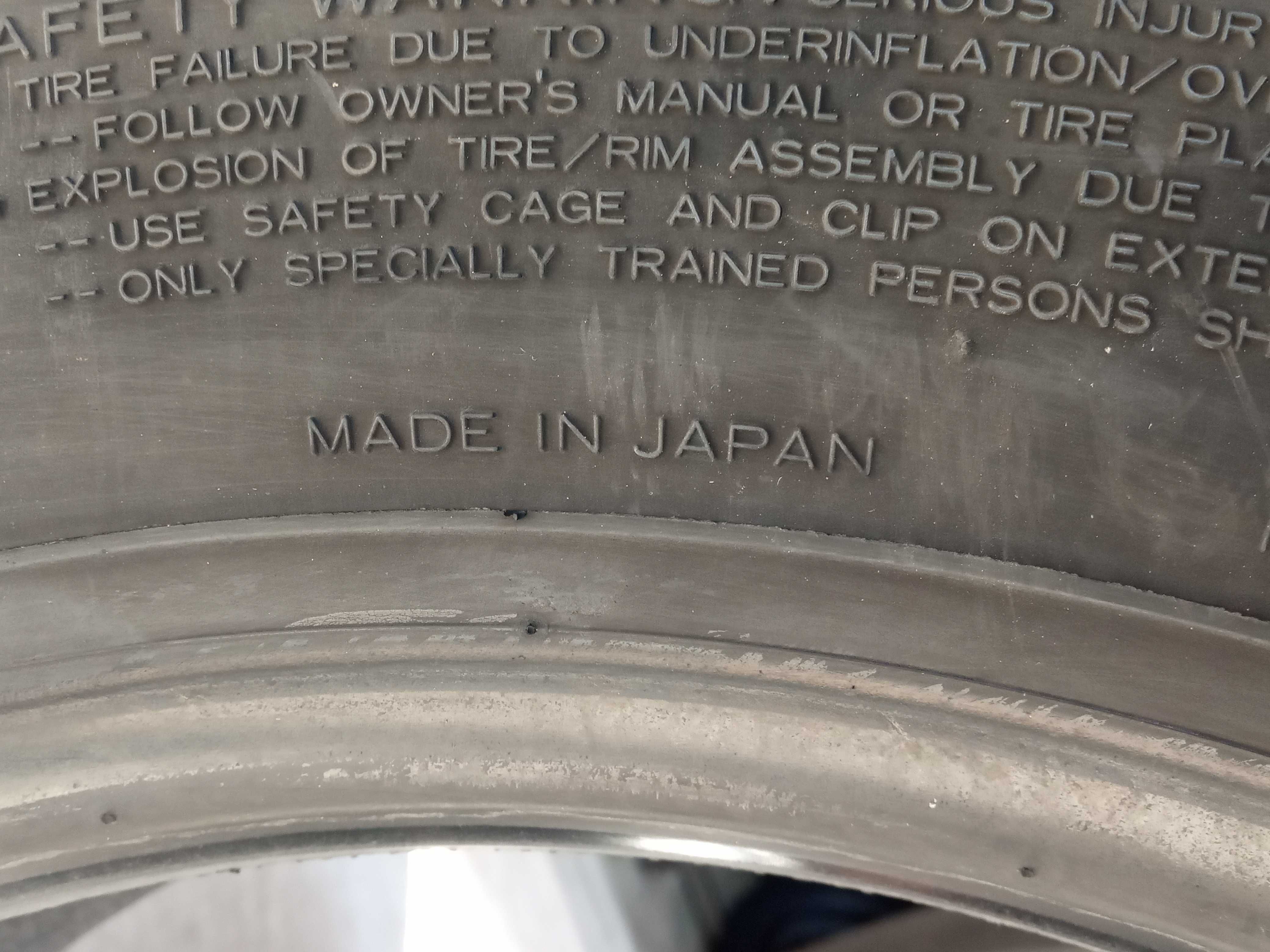 2 гуми 205/75R17.5 Bridgestone M729 124/122M M+S 12PR Made in Japan