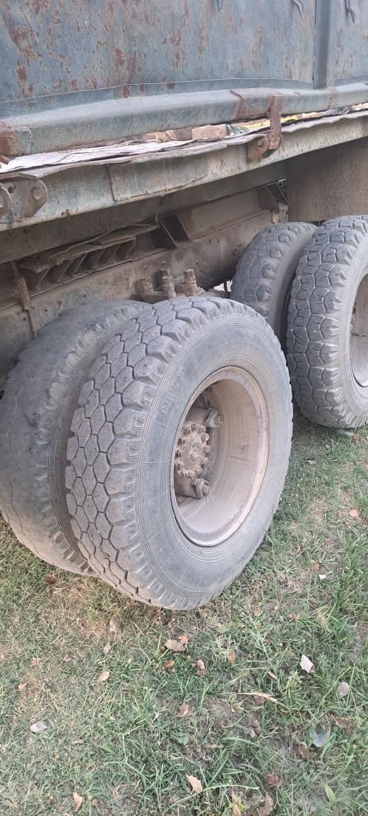 Kamaz sotiladi..