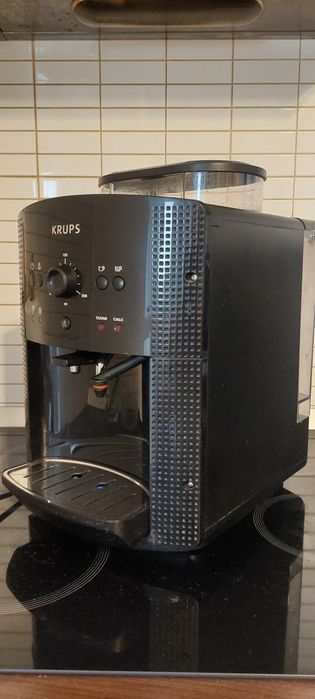 Expresor Krups EA81 defect ( în avarie )