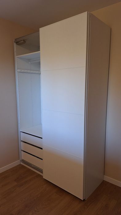 Гардероб с плъзгащи врати Икеа