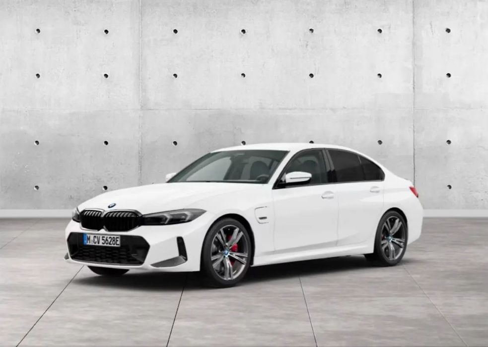 BMW Seria 3 330e M Paket / TVA deductibil / leasing / garantie