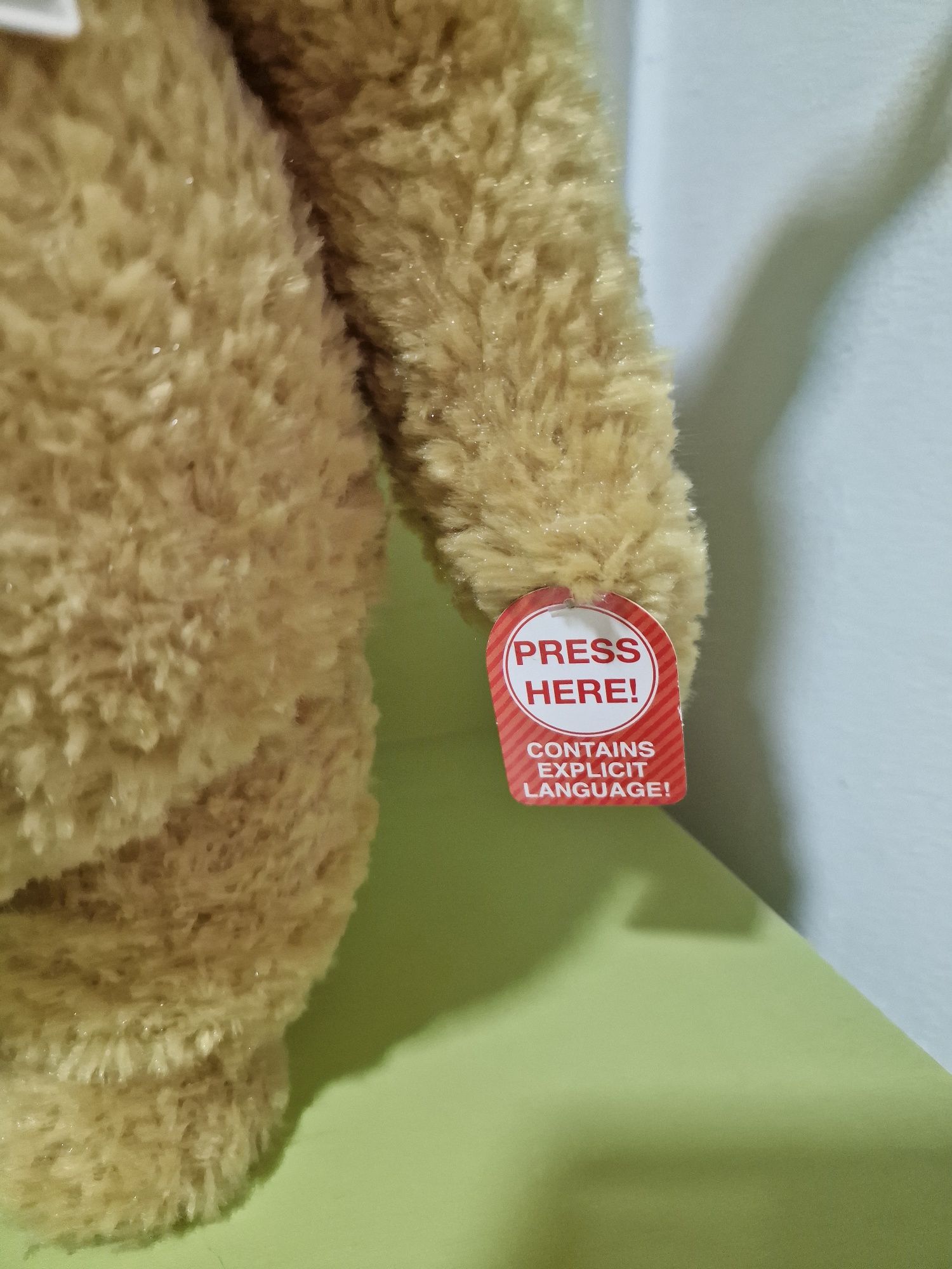 Говореща играчка Тед