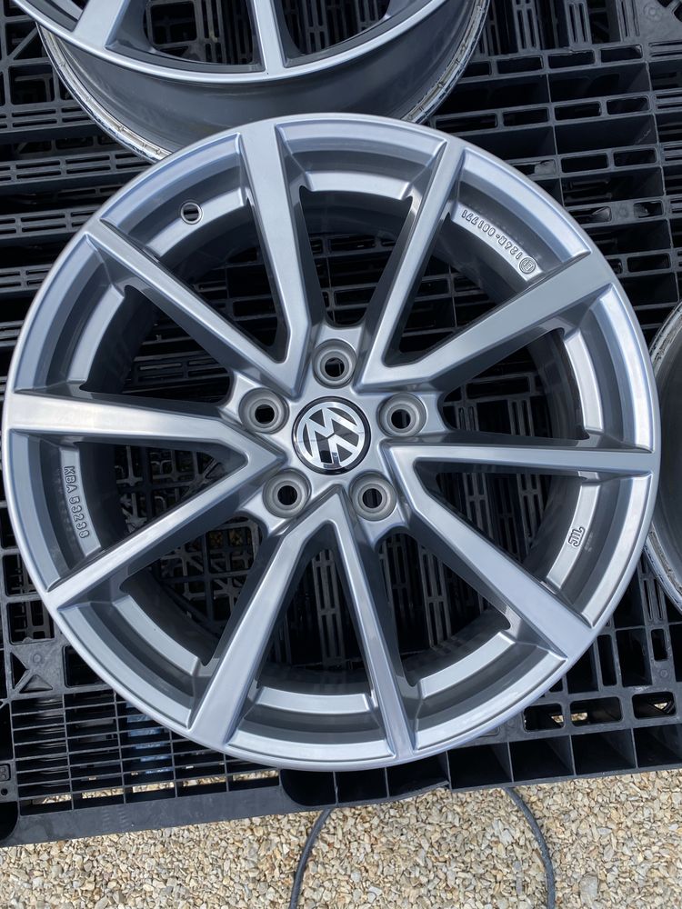 17 цола 5 х 112  Шкода , Фолксвагвн Голф 6 , 7 , 8 , Т Рок , T - Roc