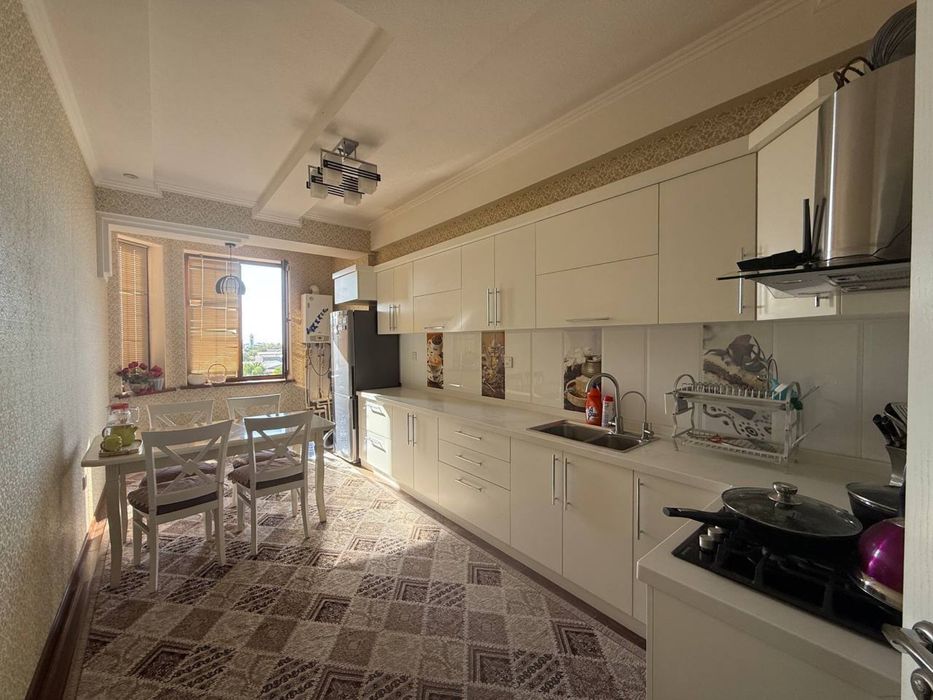 Srochno sdayotsya 4x komnatnaya kvartira or: Vokzal