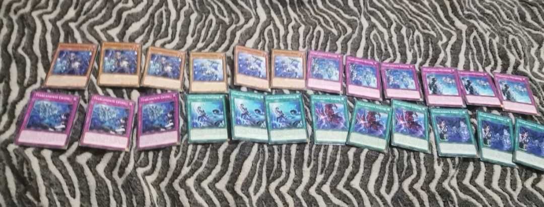 Продавам Yugioh Tearlaments deck core