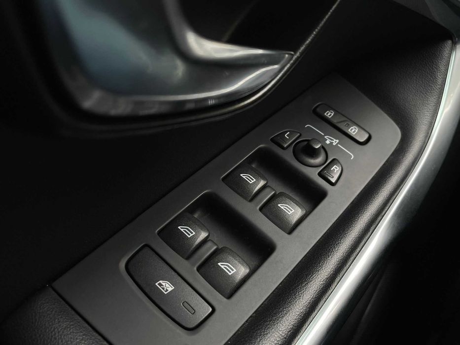 De vanzare Volvo V40