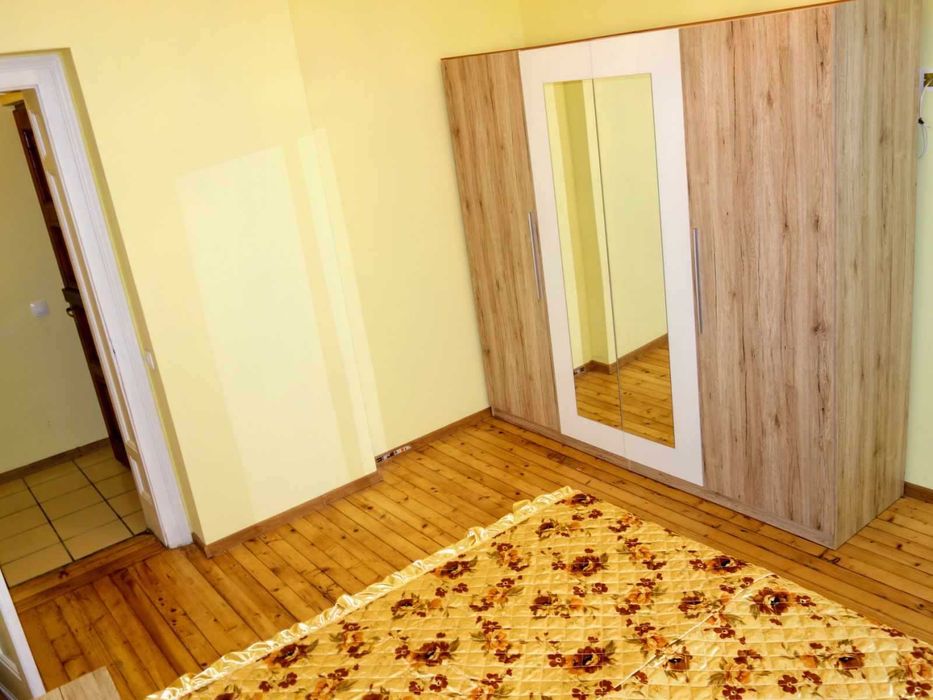 Дава се под наем Двустаен апартамент в София, Център - 68 кв.м за 408 € - Снимка #3