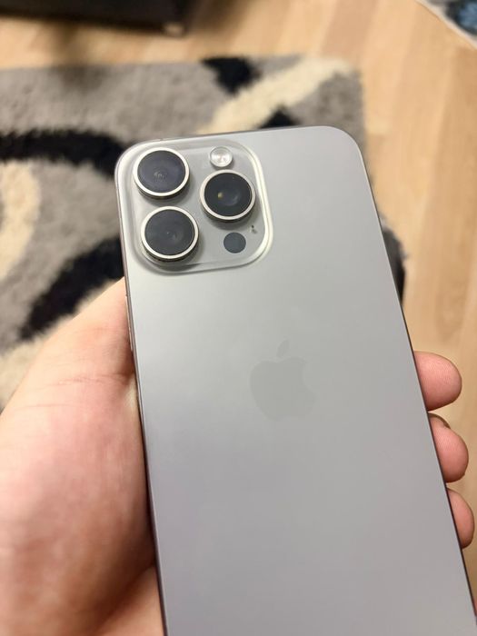 Vand iPhone 15 pro max 256