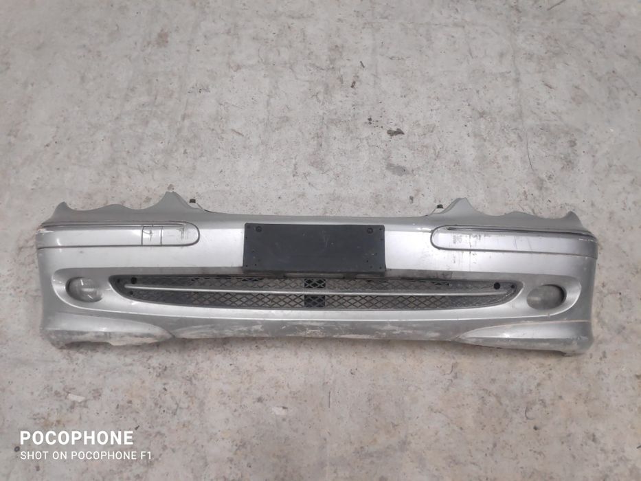 Предна броня Mercedes C class Avantgarde W203 Със Забележки! 2001г