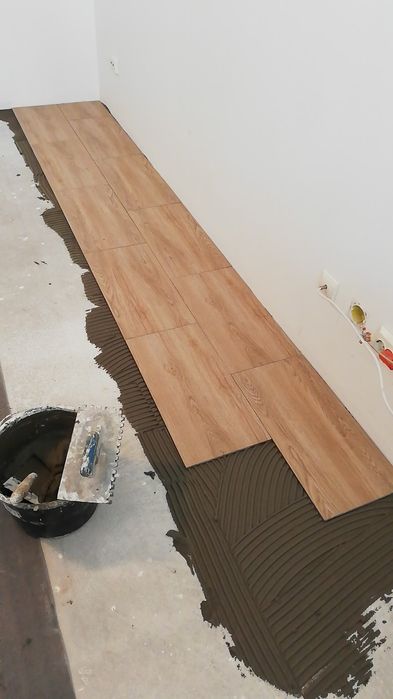 Parchetar zugrav faianțar