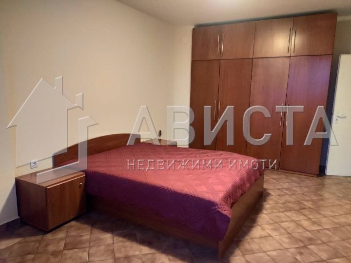 2-стаен в София-Красно Село площ 64 цена 600
