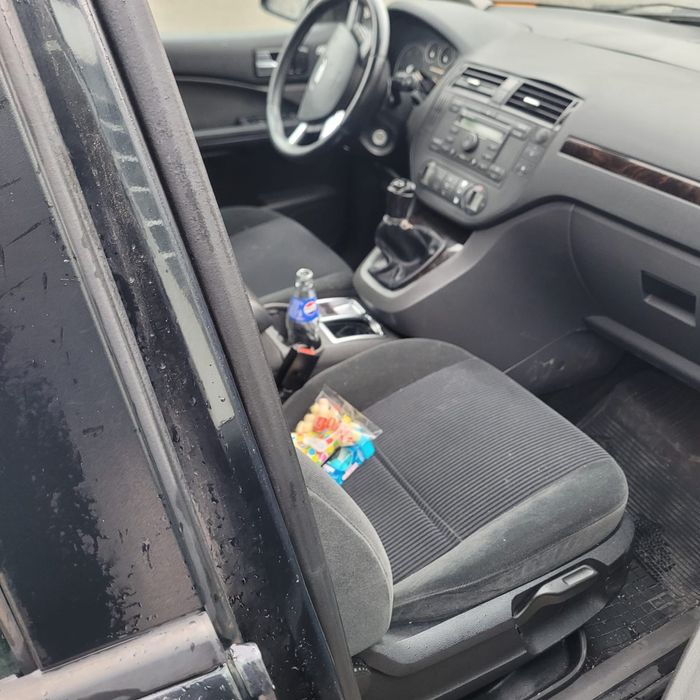 Vand Ford focus 2004 stare impecabila